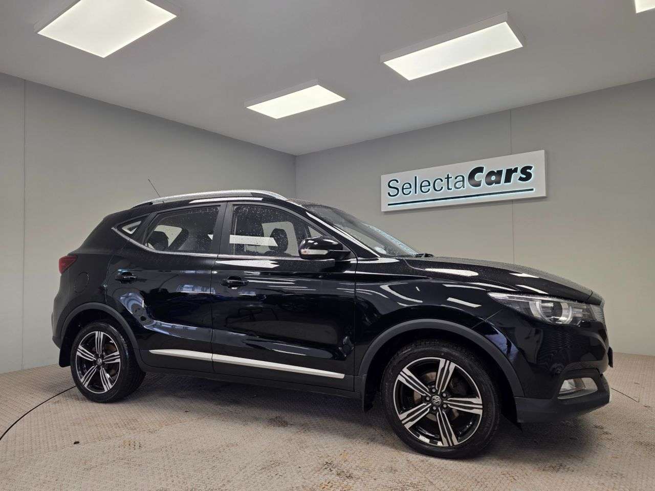 A 2018 MG MG ZS 1.5 VTi-TECH Exclusive SUV 5dr Petrol Manual Euro 6 (s/s) (106 ps) A 2018 MG MG ZS 1.5 VTi-TECH Exclusive SUV 5dr Petrol Manual Euro 6 (s/s) (106 ps)