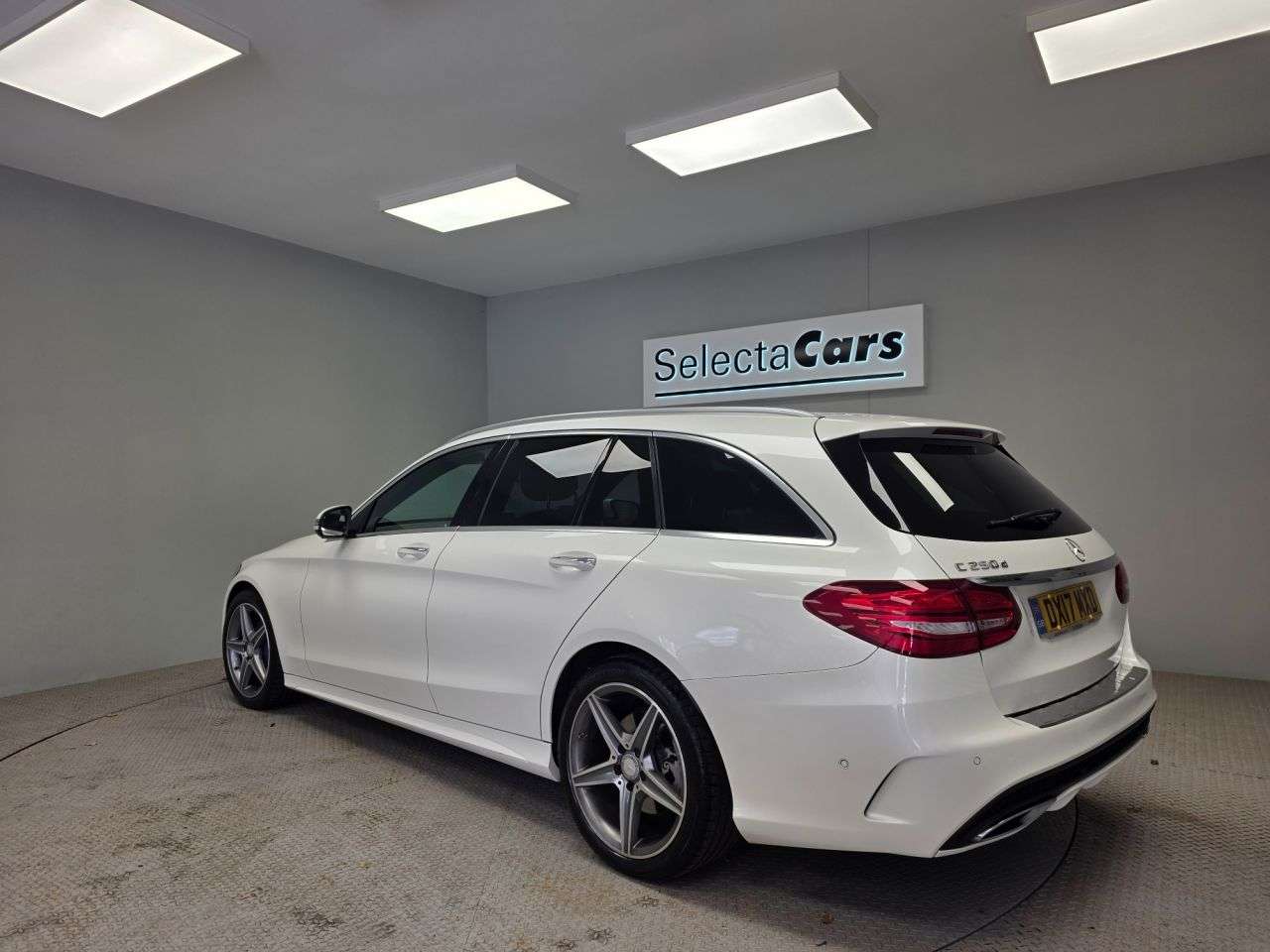 A 2017 MERCEDES-BENZ C-CLASS 2.1 C250d AMG Line (Premium Plus) Estate 5dr Diesel G-Tronic+ Euro 6 (s/s) A 2017 MERCEDES-BENZ C-CLASS 2.1 C250d AMG Line (Premium Plus) Estate 5dr Diesel G-Tronic+ Euro 6 (s/s)
