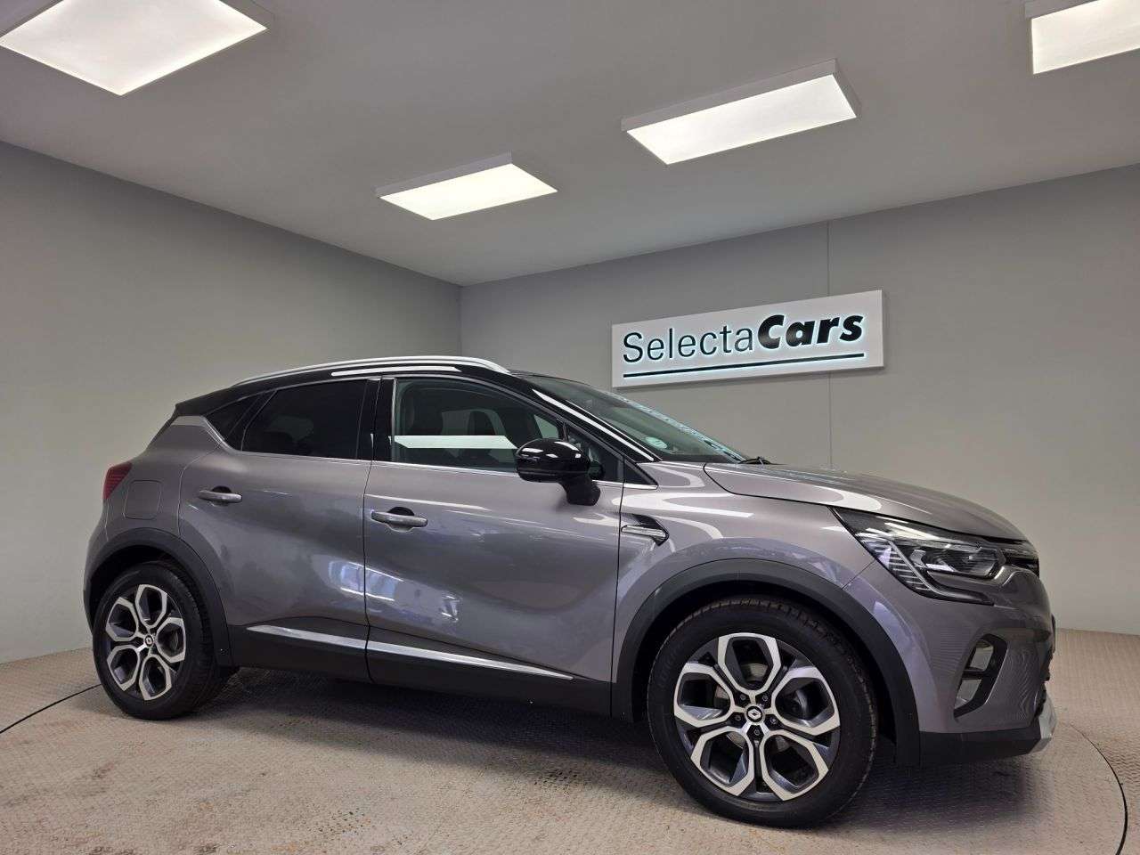 A 2023 RENAULT CAPTUR 1.0 TCe techno SUV 5dr Petrol Manual Euro 6 (s/s) (90 ps) A 2023 RENAULT CAPTUR 1.0 TCe techno SUV 5dr Petrol Manual Euro 6 (s/s) (90 ps)