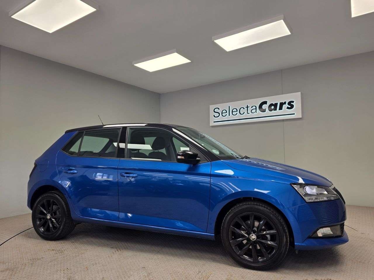A 2018 SKODA FABIA 1.0 Colour Edition Hatchback 5dr Petrol Manual Euro 6 (s/s) (75 ps) A 2018 SKODA FABIA 1.0 Colour Edition Hatchback 5dr Petrol Manual Euro 6 (s/s) (75 ps)