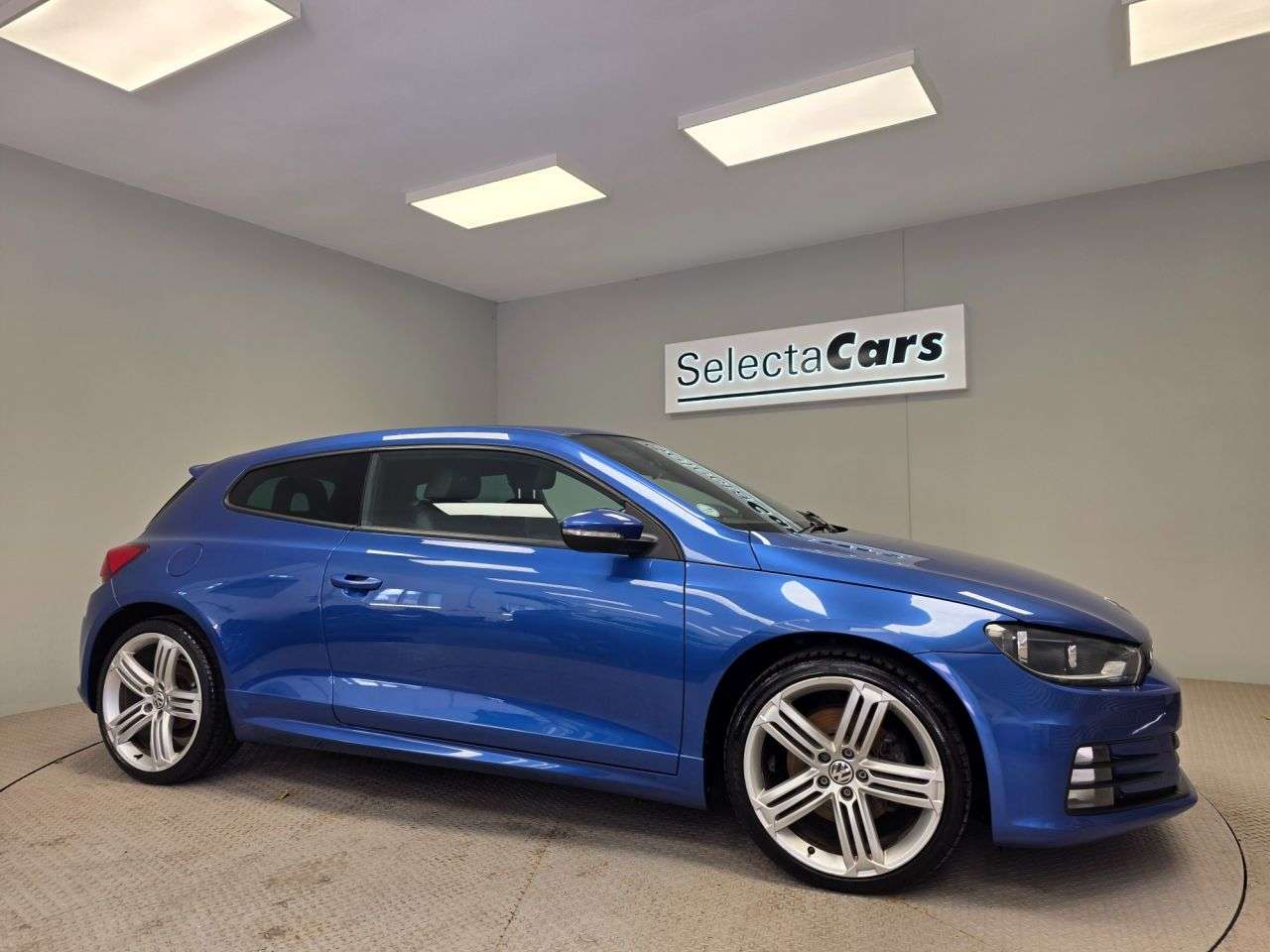 A 2016 VOLKSWAGEN SCIROCCO R LINE TSI BLUEMOTION TECHNOLOGY A 2016 VOLKSWAGEN SCIROCCO R LINE TSI BLUEMOTION TECHNOLOGY