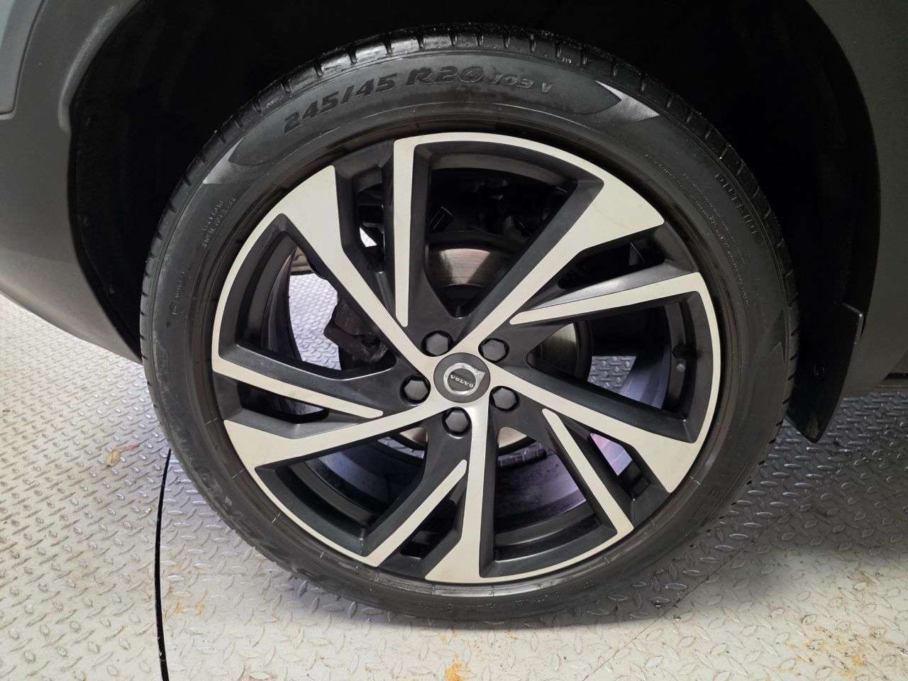 2022 VOLVO XC40 2022 VOLVO XC40