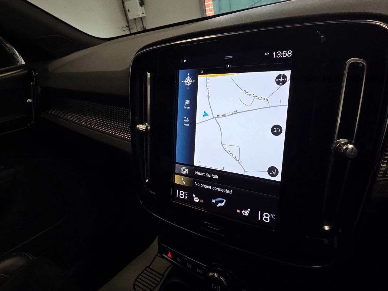 2022 VOLVO XC40 2022 VOLVO XC40