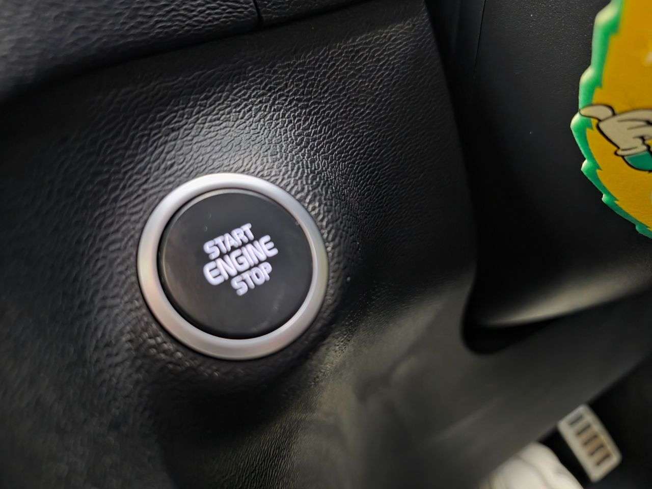 2022 VOLVO XC40 2022 VOLVO XC40