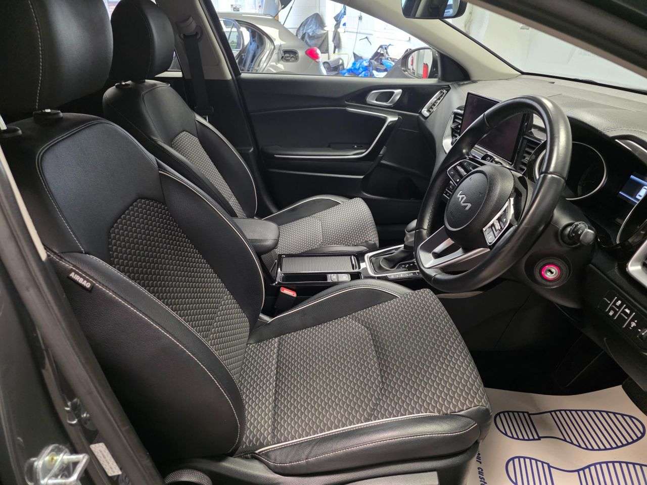 2023 KIA CEED 2023 KIA CEED