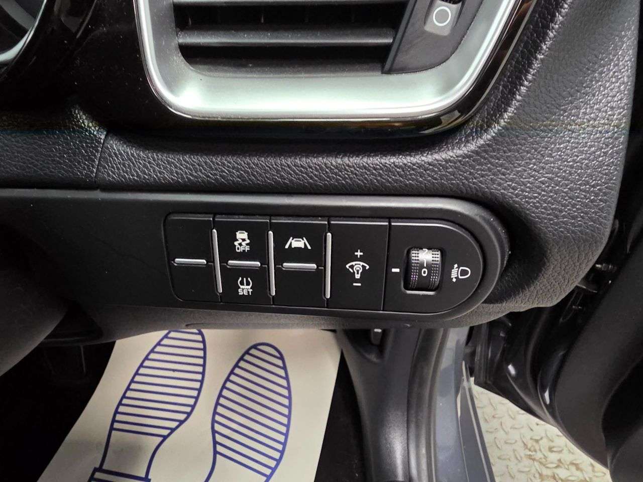 2023 KIA CEED 2023 KIA CEED