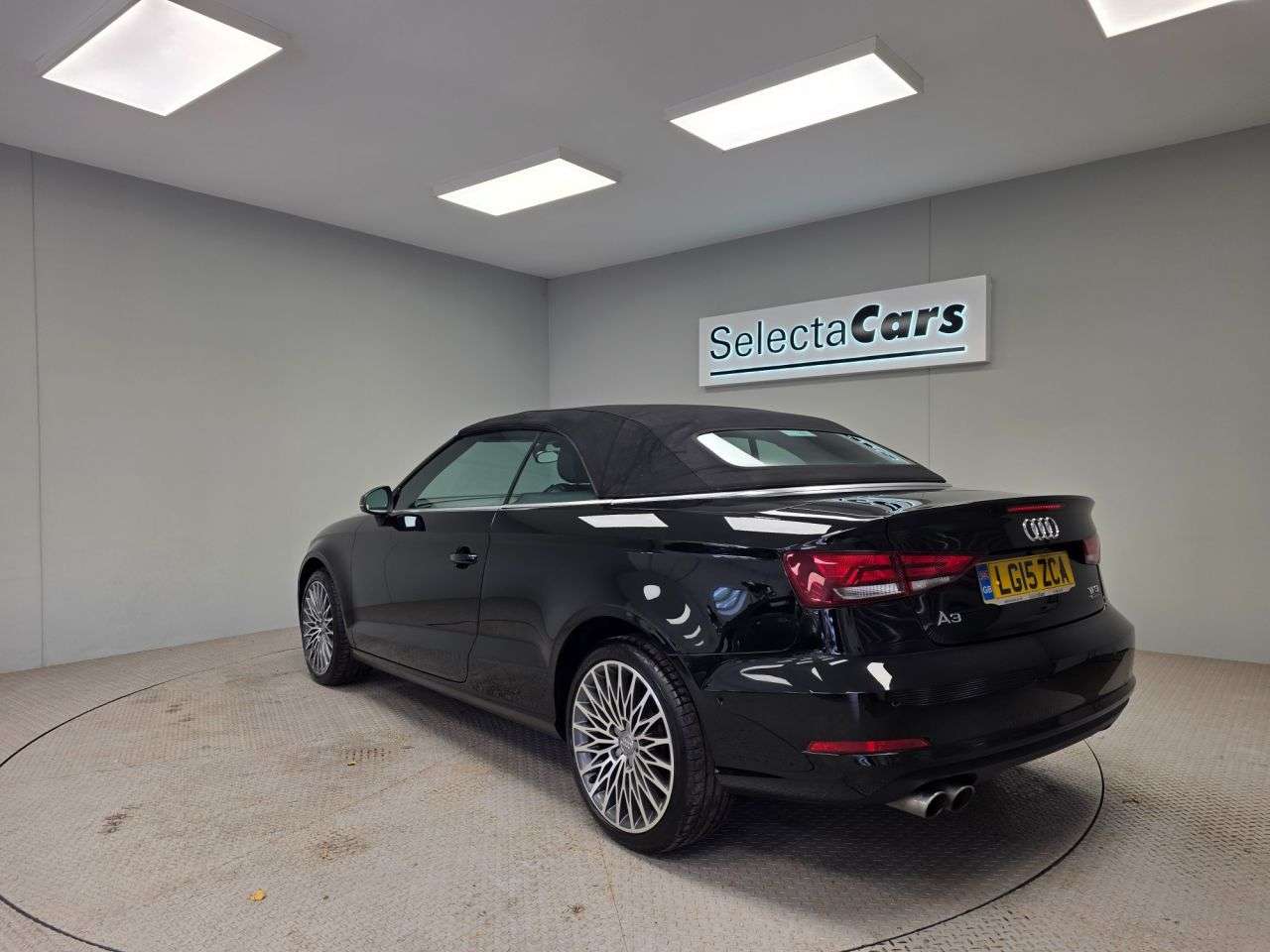 A 2015 AUDI A3 CABRIOLET 1.8 TFSI Sport Convertible 2dr Petrol S Tronic quattro Euro 6 (s/s) (180 ps A 2015 AUDI A3 CABRIOLET 1.8 TFSI Sport Convertible 2dr Petrol S Tronic quattro Euro 6 (s/s) (180 ps