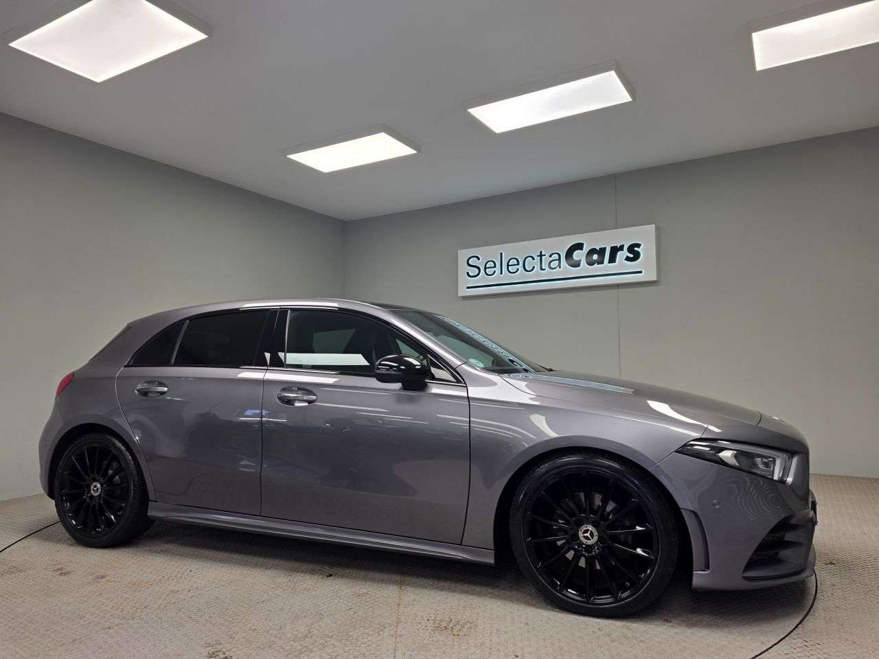 A 2022 MERCEDES-BENZ A-CLASS 1.3 A200 AMG Line Night Edition (Premium Plus) Hatchback 5dr Petrol 7G-DCT A 2022 MERCEDES-BENZ A-CLASS 1.3 A200 AMG Line Night Edition (Premium Plus) Hatchback 5dr Petrol 7G-DCT