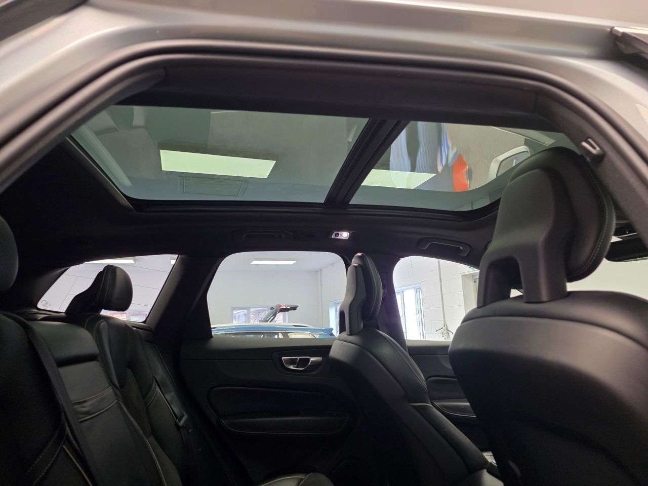 2017 VOLVO XC60 2017 VOLVO XC60