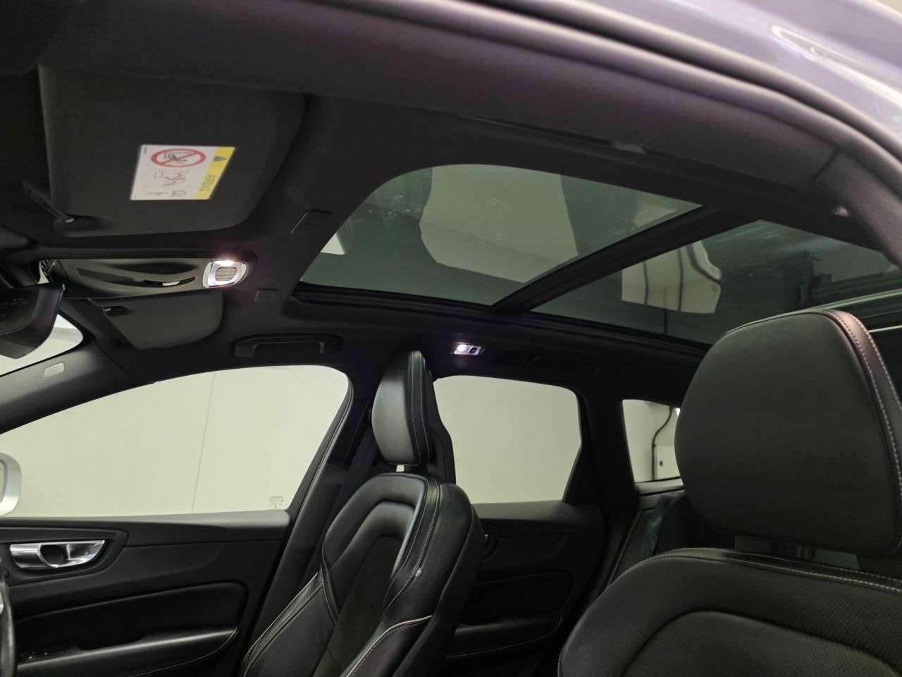2017 VOLVO XC60 2017 VOLVO XC60