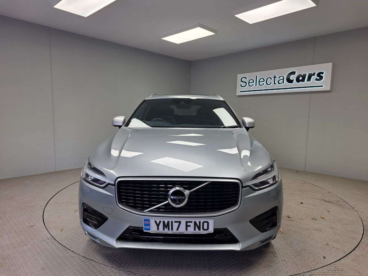 2017 VOLVO XC60 2017 VOLVO XC60