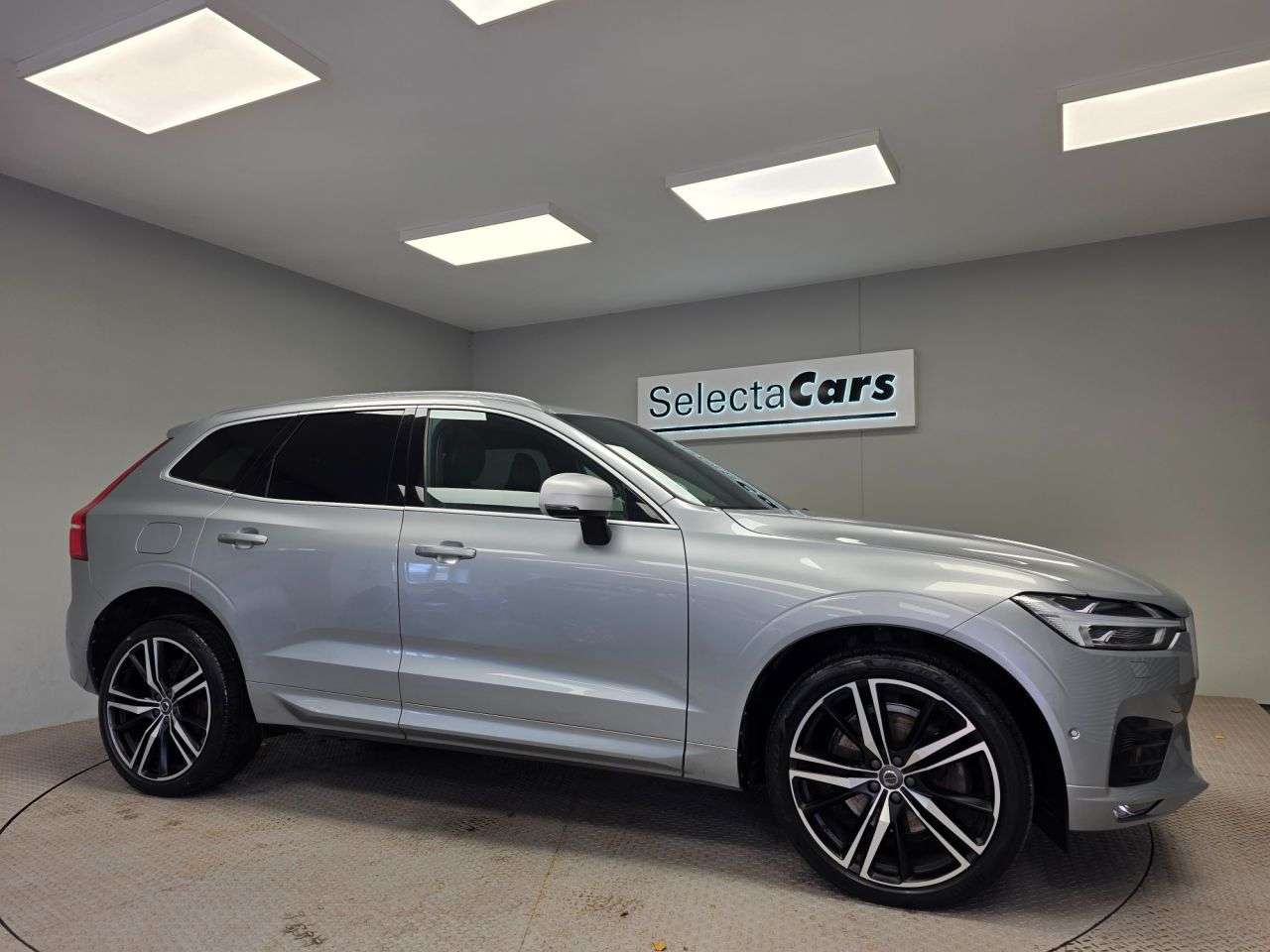 2017 VOLVO XC60 2017 VOLVO XC60