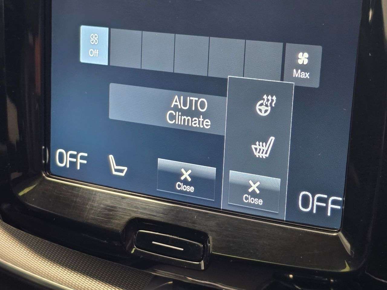 2017 VOLVO XC60 2017 VOLVO XC60