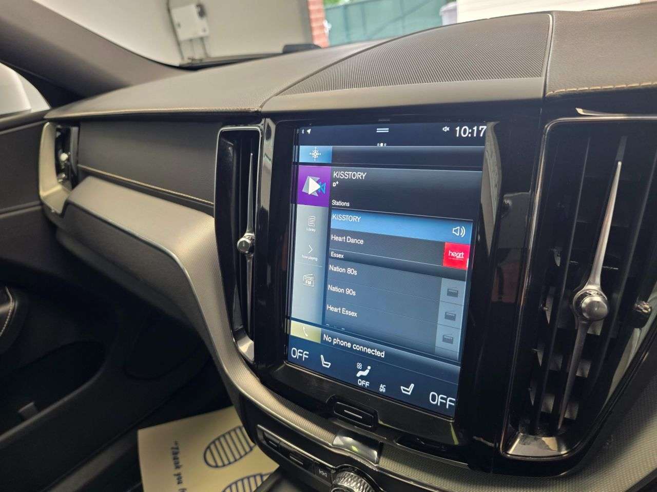 2017 VOLVO XC60 2017 VOLVO XC60
