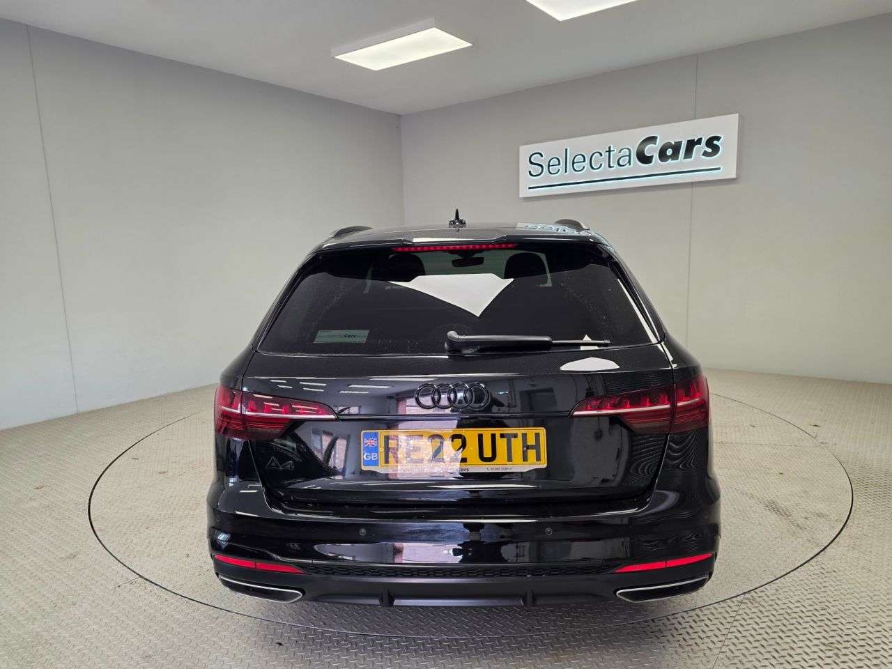 2022 AUDI A4 AVANT 2022 AUDI A4 AVANT