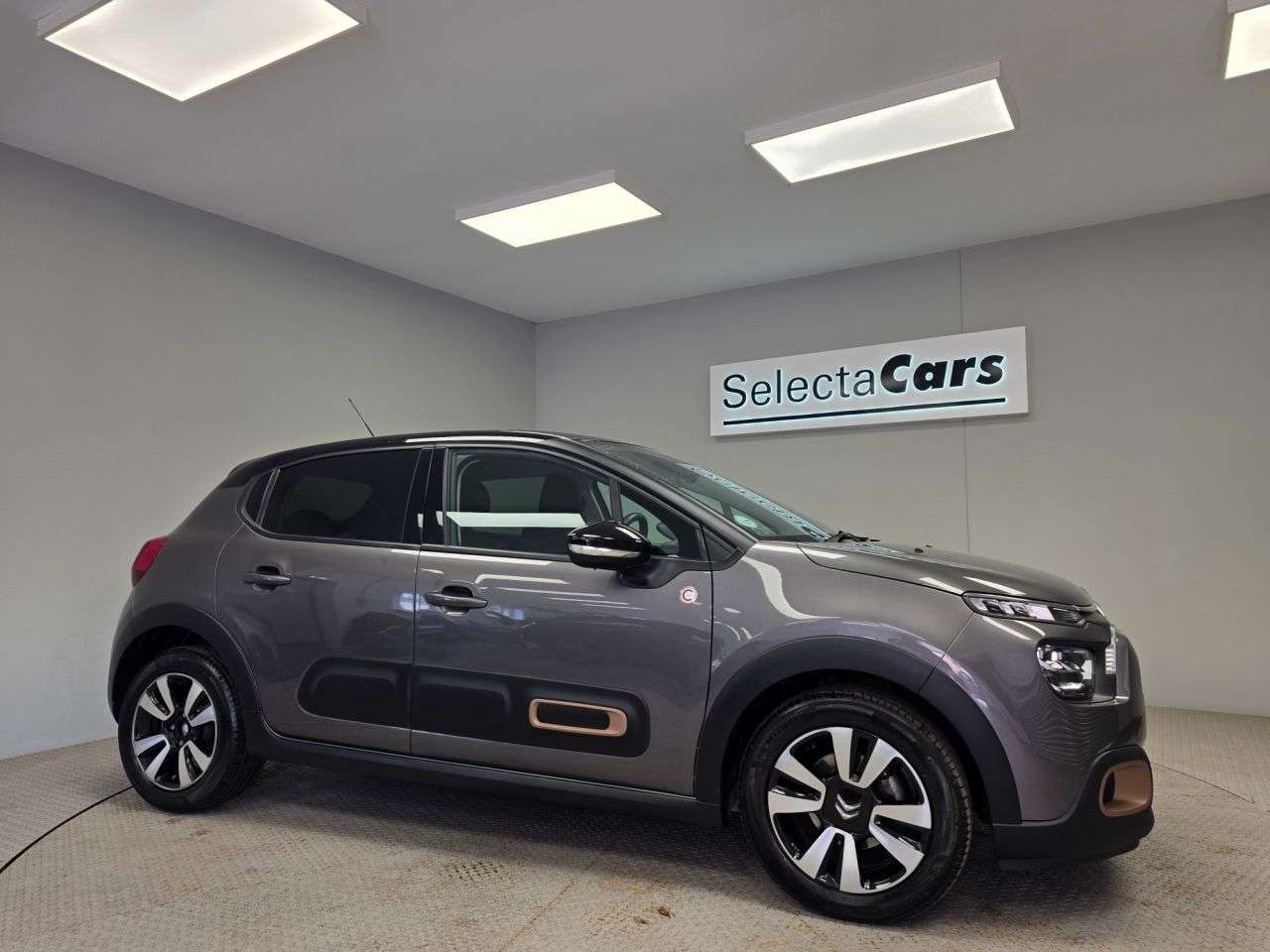 A 2023 CITROEN C3 1.2 PureTech C-Series Edition Hatchback 5dr Petrol EAT6 Euro 6 (s/s) (110 p A 2023 CITROEN C3 1.2 PureTech C-Series Edition Hatchback 5dr Petrol EAT6 Euro 6 (s/s) (110 p