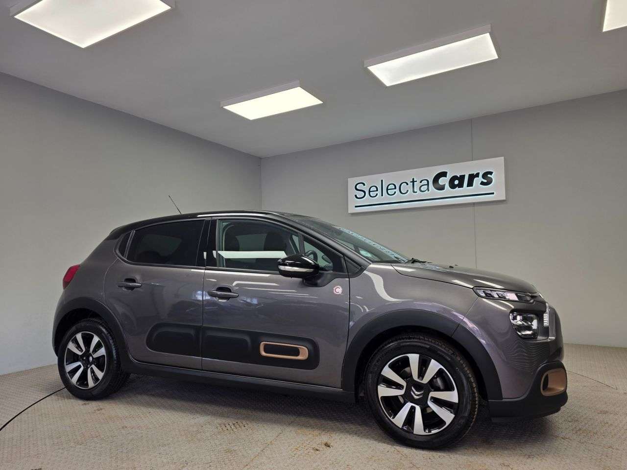 A 2023 CITROEN C3 1.2 PureTech C-Series Edition Hatchback 5dr Petrol EAT6 Euro 6 (s/s) (110 p A 2023 CITROEN C3 1.2 PureTech C-Series Edition Hatchback 5dr Petrol EAT6 Euro 6 (s/s) (110 p