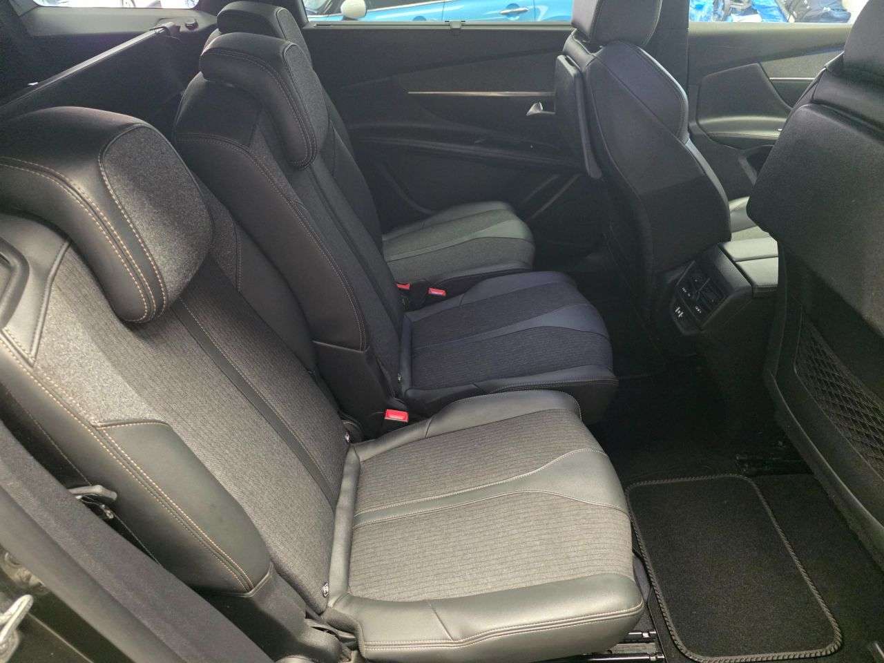 2020 PEUGEOT 5008 2020 PEUGEOT 5008