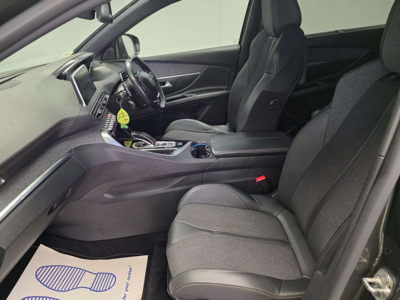 2020 PEUGEOT 5008 2020 PEUGEOT 5008