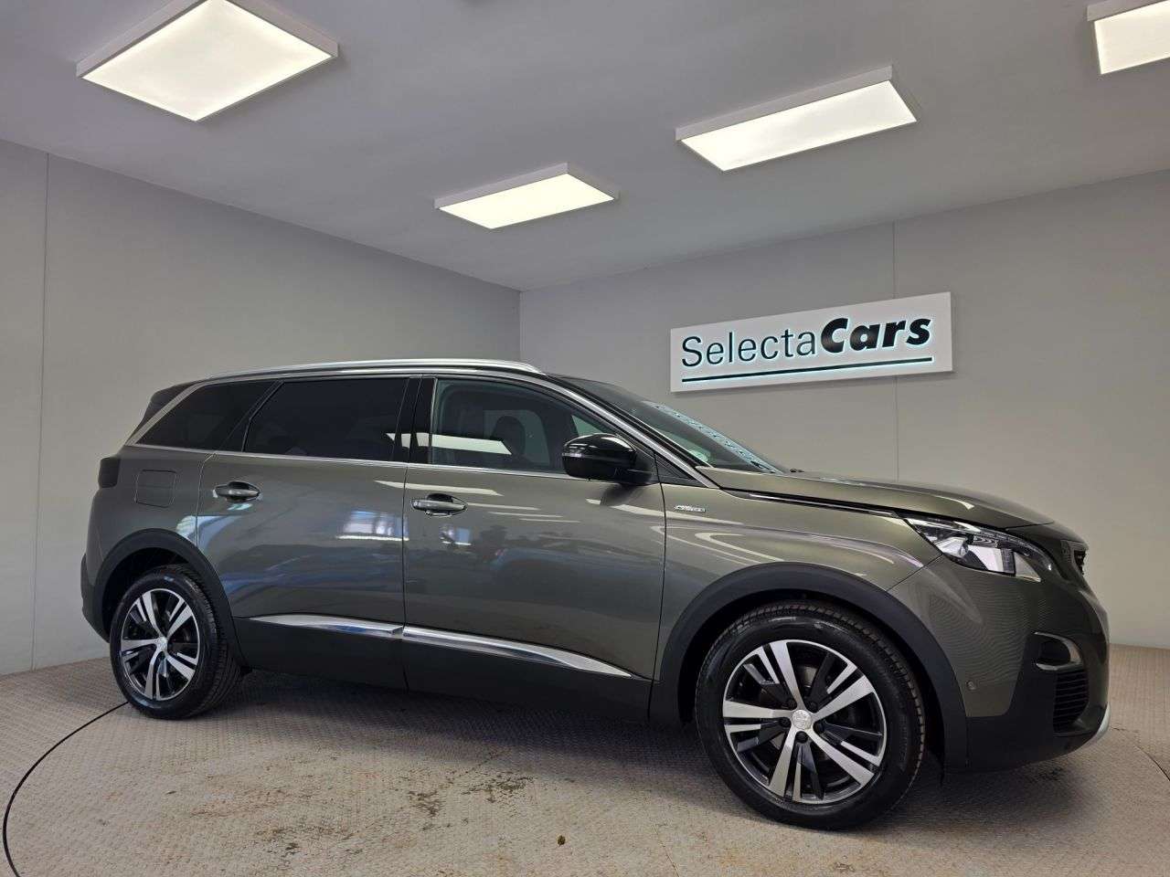 2020 PEUGEOT 5008 2020 PEUGEOT 5008