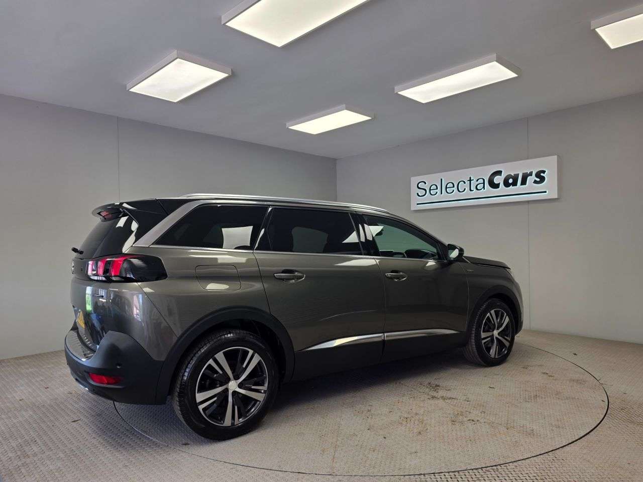 2020 PEUGEOT 5008 2020 PEUGEOT 5008