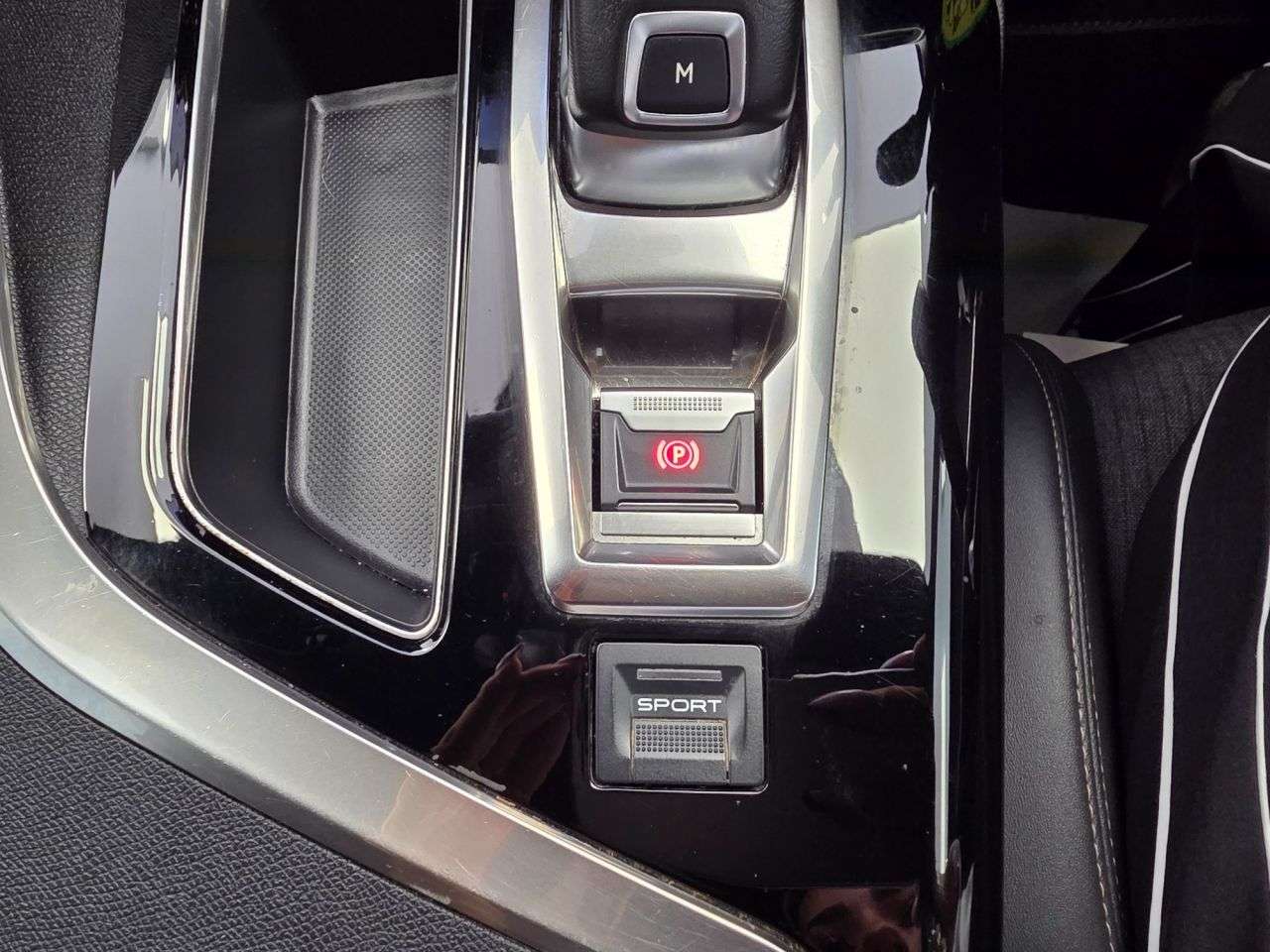 2020 PEUGEOT 5008 2020 PEUGEOT 5008