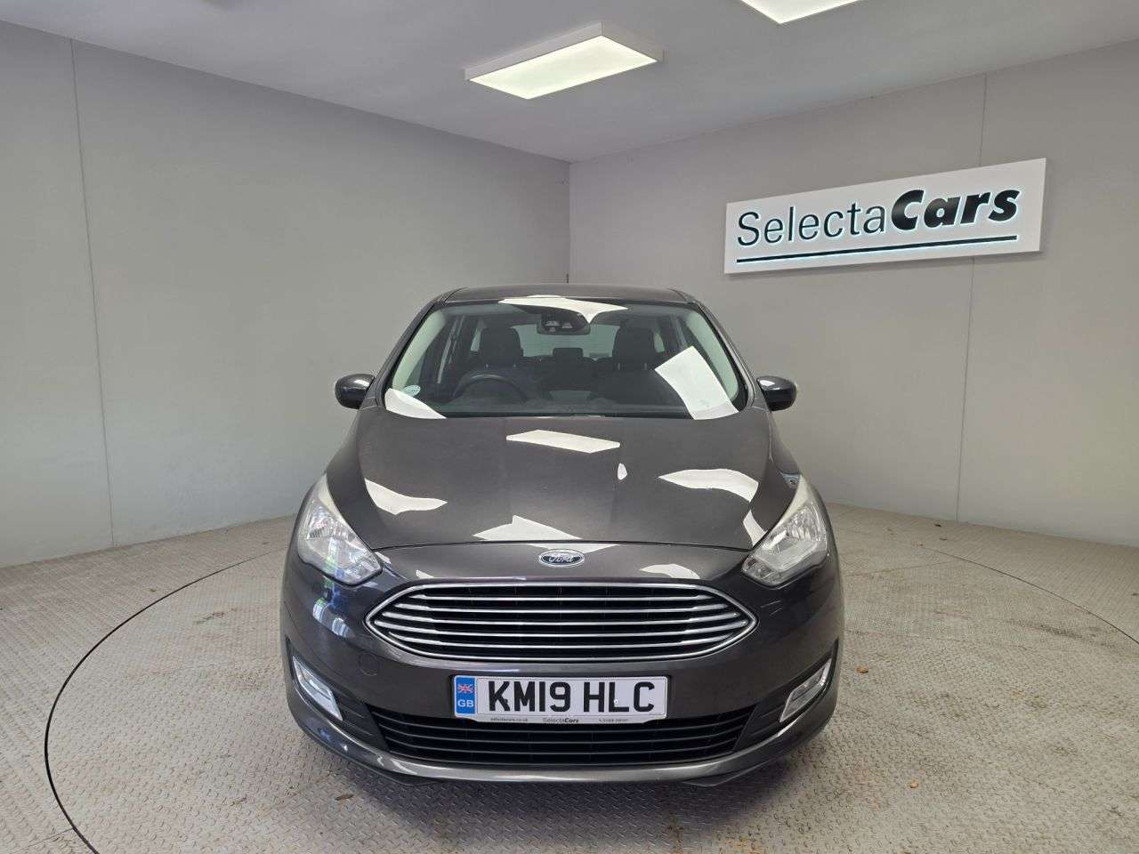 A 2019 FORD C-MAX 1.0T EcoBoost GPF Titanium MPV 5dr Petrol Manual Euro 6 (s/s) (125 ps) A 2019 FORD C-MAX 1.0T EcoBoost GPF Titanium MPV 5dr Petrol Manual Euro 6 (s/s) (125 ps)