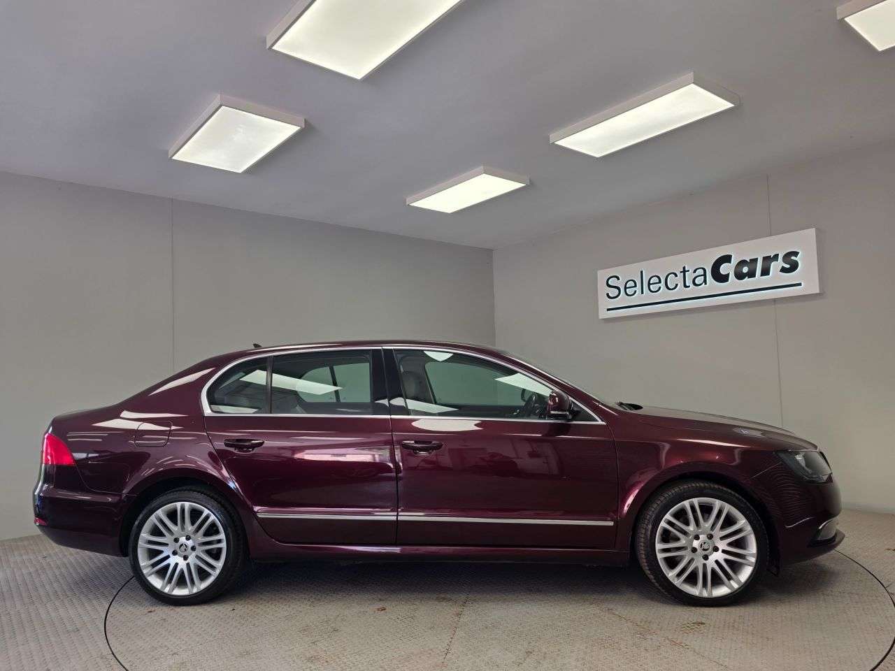 2015 SKODA SUPERB 2015 SKODA SUPERB
