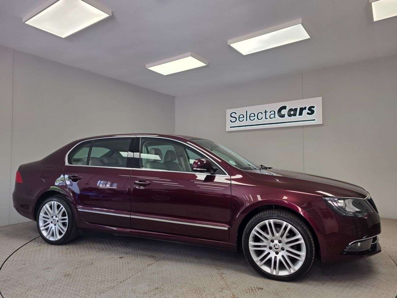 2015 SKODA SUPERB 2015 SKODA SUPERB