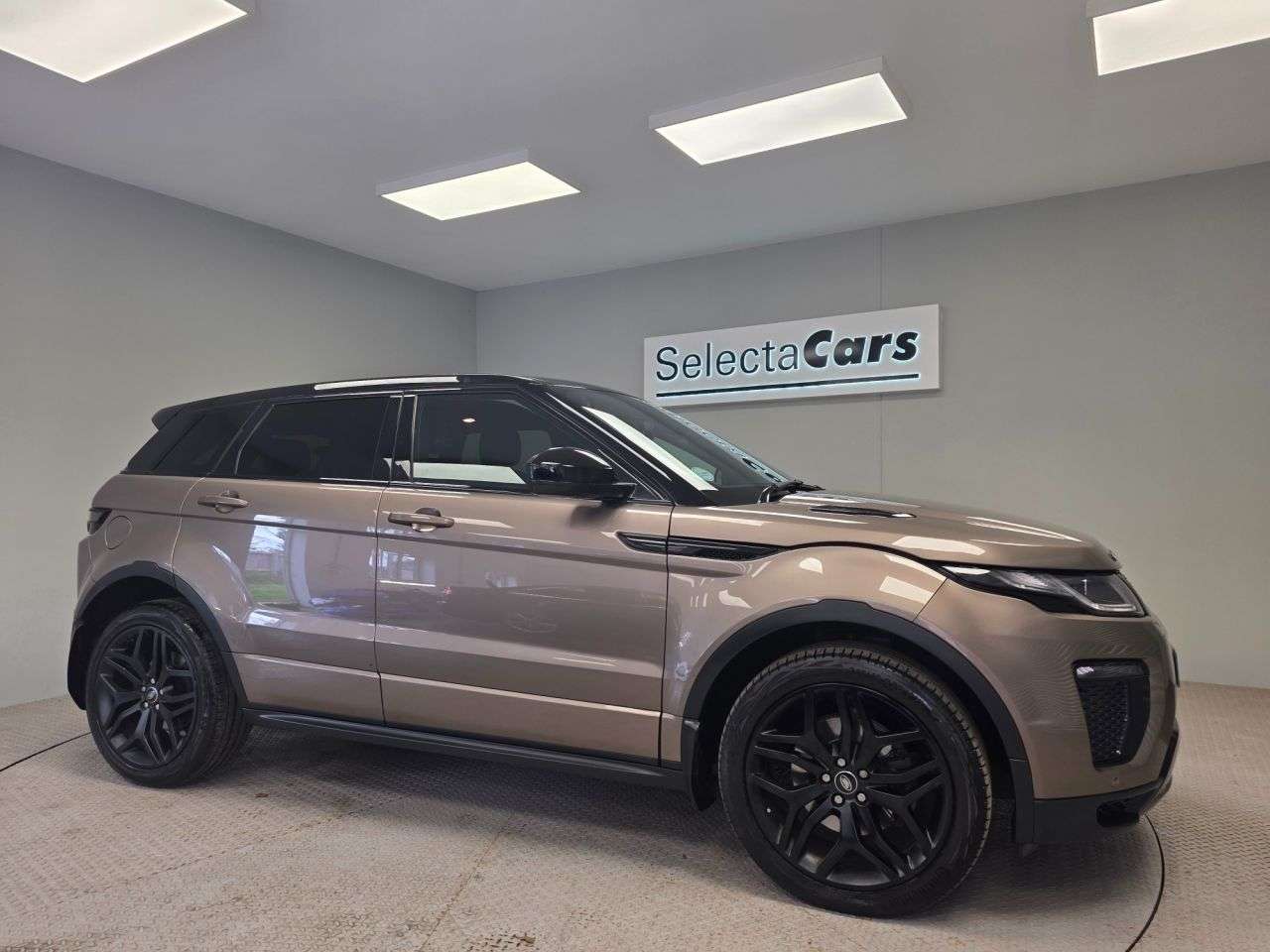 2018 LAND ROVER RANGE ROVER EVOQUE 2018 LAND ROVER RANGE ROVER EVOQUE