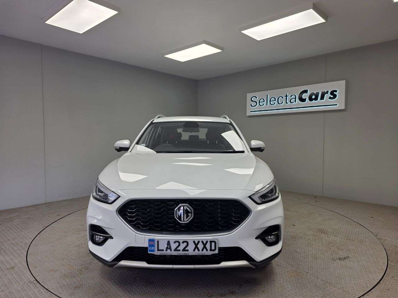 A 2022 MG MG ZS 1.0 T-GDI Exclusive SUV 5dr Petrol Auto Euro 6 (111 ps) A 2022 MG MG ZS 1.0 T-GDI Exclusive SUV 5dr Petrol Auto Euro 6 (111 ps)