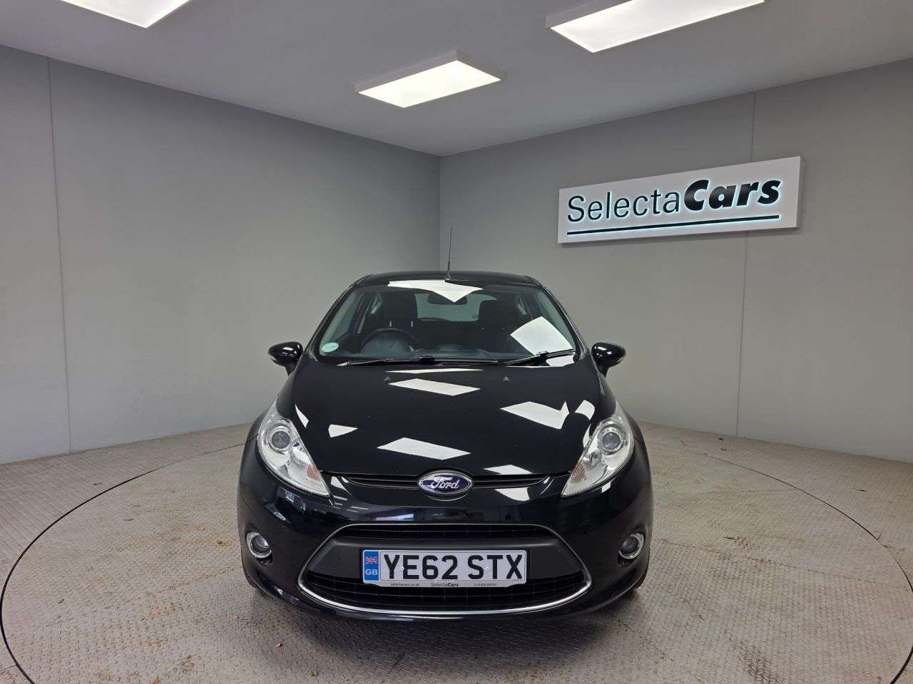 A 2012 FORD FIESTA 1.25 Zetec Hatchback 3dr Petrol Manual Euro 5 (82 ps) A 2012 FORD FIESTA 1.25 Zetec Hatchback 3dr Petrol Manual Euro 5 (82 ps)