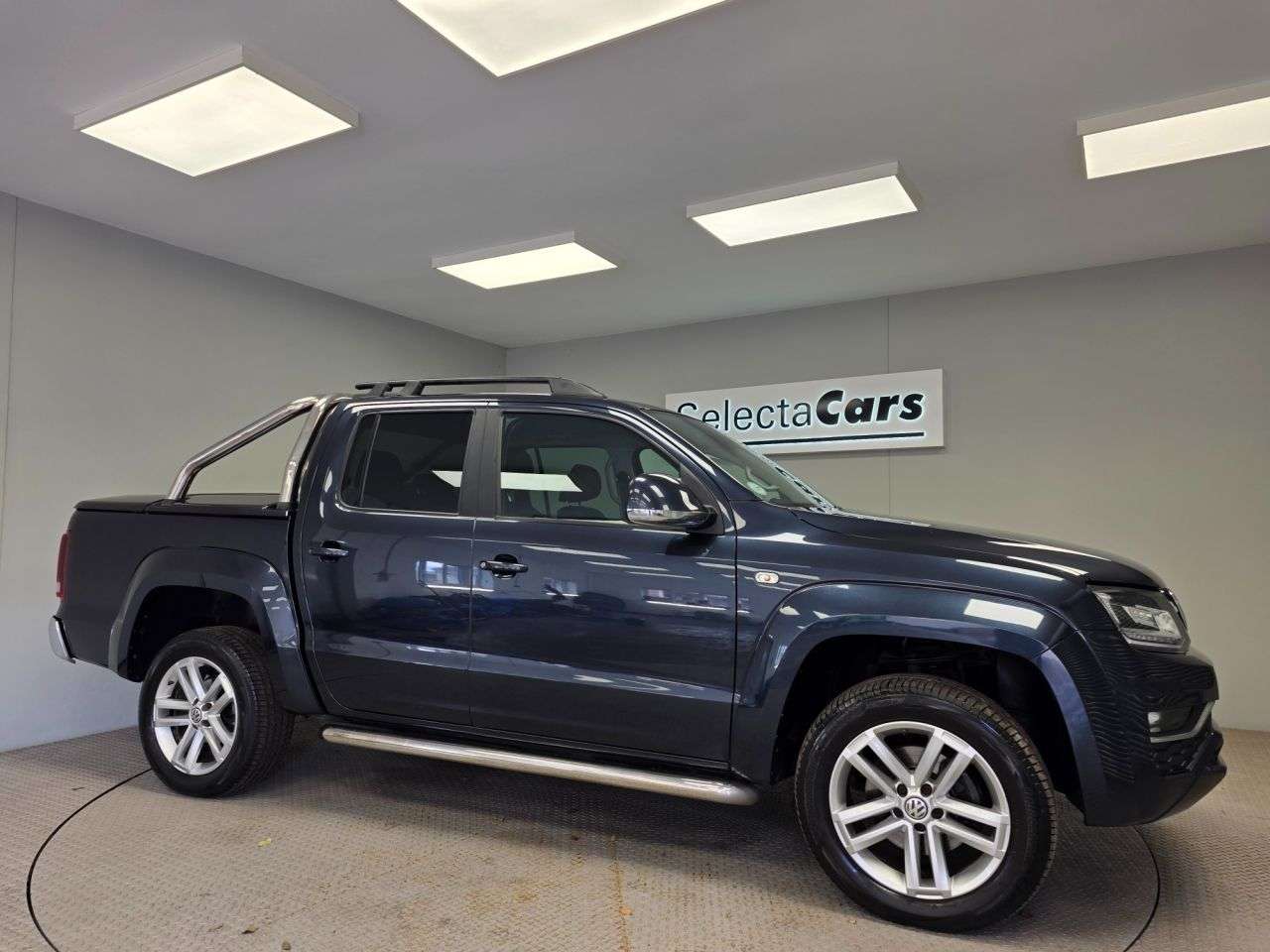 A 2017 VOLKSWAGEN AMAROK 3.0 TDI V6 BlueMotion Tech Highline Pickup Double Cab 4dr Diesel Auto 4Moti A 2017 VOLKSWAGEN AMAROK 3.0 TDI V6 BlueMotion Tech Highline Pickup Double Cab 4dr Diesel Auto 4Moti