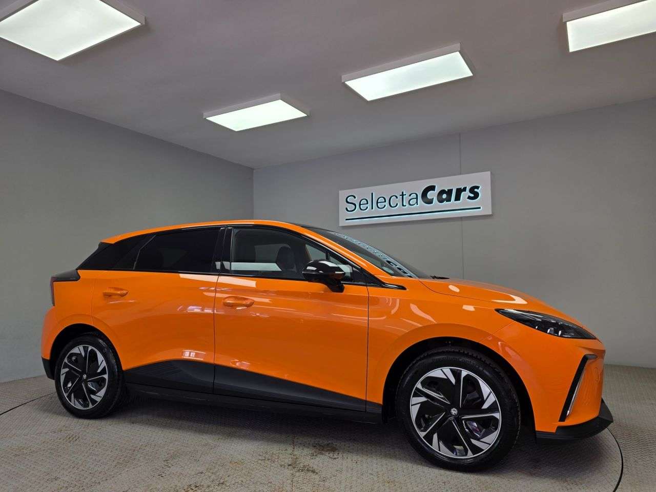A 2023 MG 1100 64kWh Trophy Long Range Hatchback 5dr Electric Auto (203 ps) A 2023 MG 1100 64kWh Trophy Long Range Hatchback 5dr Electric Auto (203 ps)