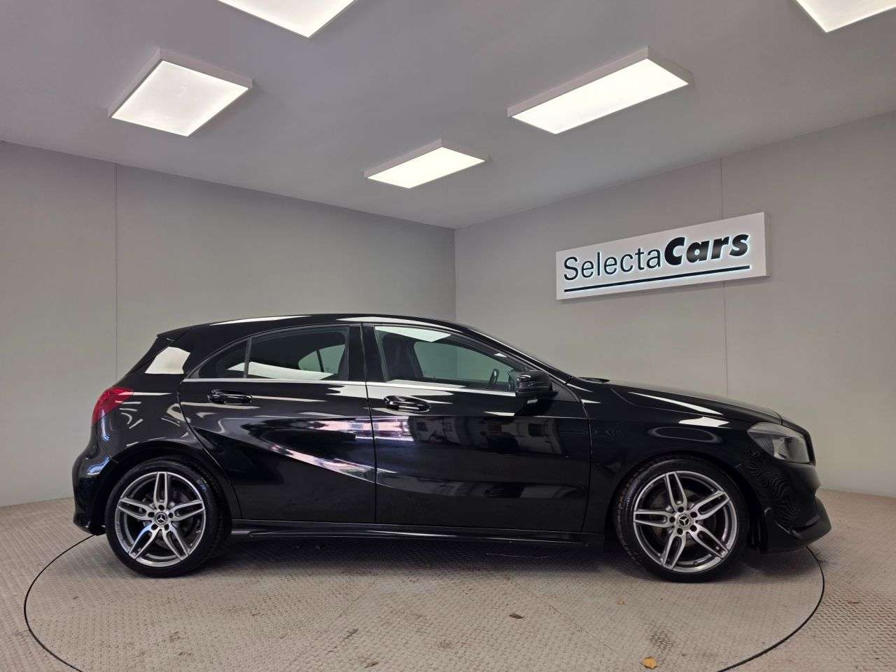 2018 MERCEDES-BENZ A CLASS 2018 MERCEDES-BENZ A CLASS