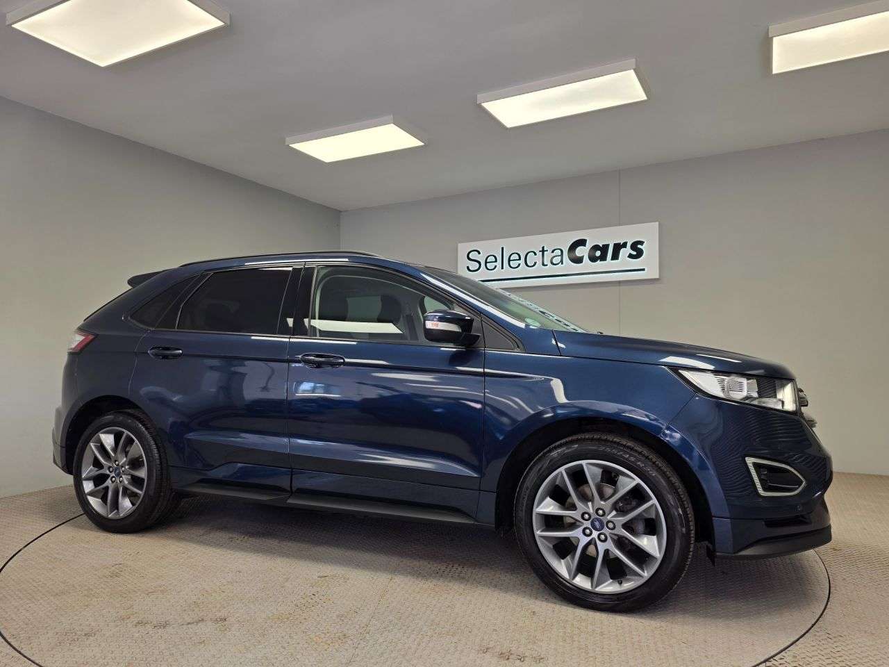 A 2017 FORD EDGE 2.0 TDCi Sport SUV 5dr Diesel Powershift AWD Euro 6 (s/s) (210 ps) A 2017 FORD EDGE 2.0 TDCi Sport SUV 5dr Diesel Powershift AWD Euro 6 (s/s) (210 ps)