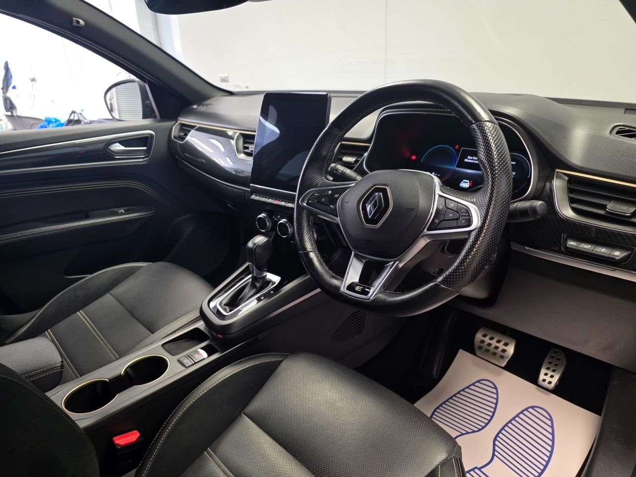 2023 RENAULT ARKANA 2023 RENAULT ARKANA