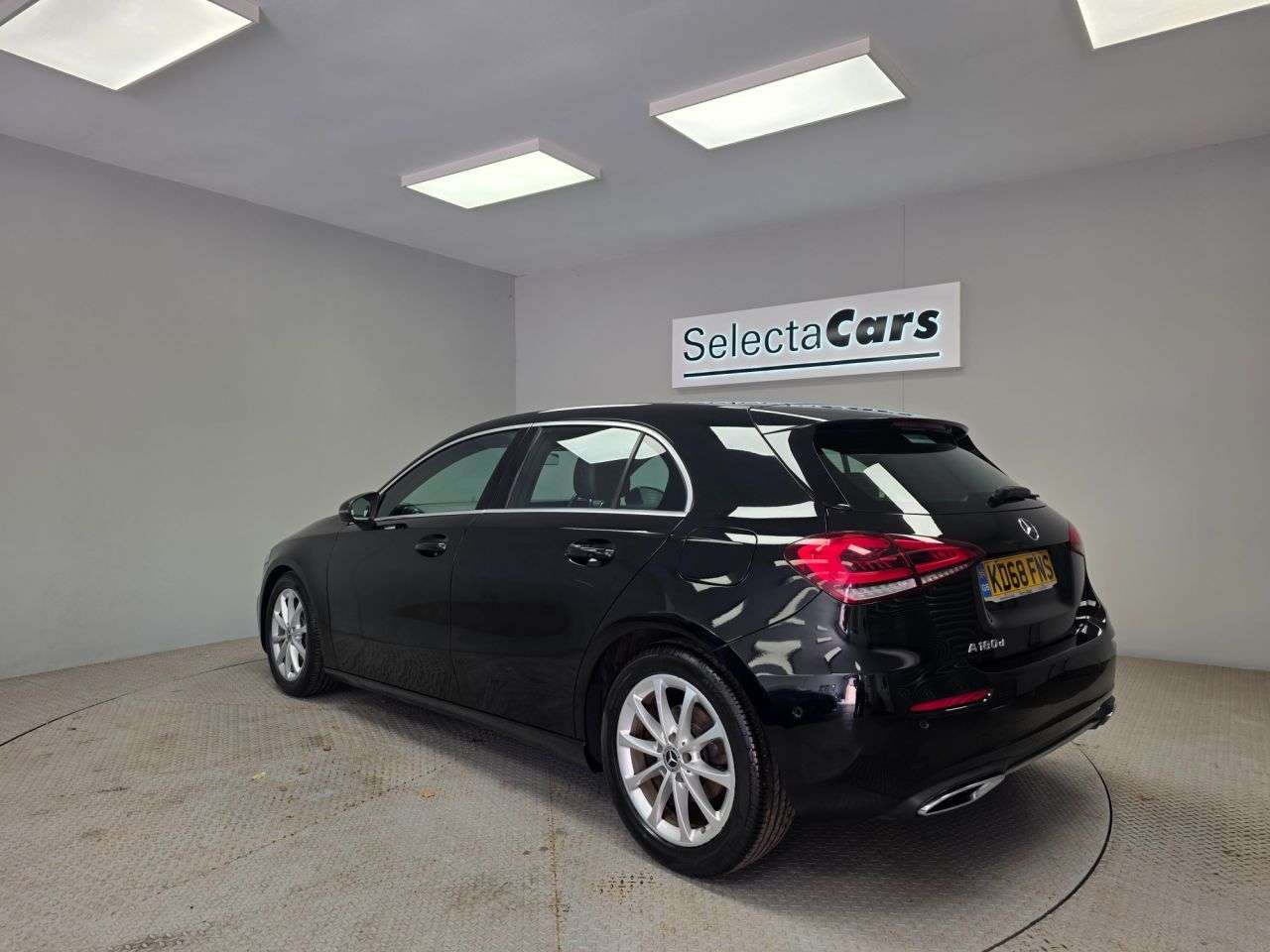 A 2019 MERCEDES-BENZ A CLASS 1.5 A180d Sport (Executive) Hatchback 5dr Diesel 7G-DCT Euro 6 (s/s) (116 p A 2019 MERCEDES-BENZ A CLASS 1.5 A180d Sport (Executive) Hatchback 5dr Diesel 7G-DCT Euro 6 (s/s) (116 p