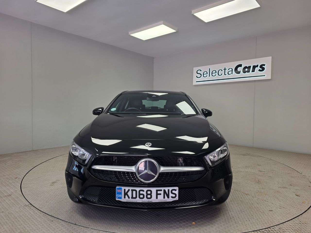 A 2019 MERCEDES-BENZ A CLASS 1.5 A180d Sport (Executive) Hatchback 5dr Diesel 7G-DCT Euro 6 (s/s) (116 p A 2019 MERCEDES-BENZ A CLASS 1.5 A180d Sport (Executive) Hatchback 5dr Diesel 7G-DCT Euro 6 (s/s) (116 p