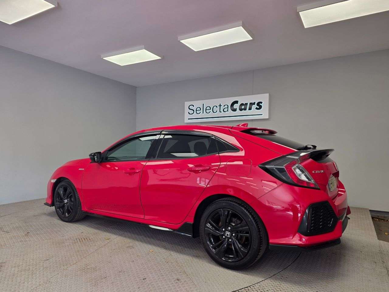 A 2018 HONDA CIVIC 1.0 VTEC Turbo Sport Line Hatchback 5dr Petrol Manual Euro 6 (s/s) (126 ps) A 2018 HONDA CIVIC 1.0 VTEC Turbo Sport Line Hatchback 5dr Petrol Manual Euro 6 (s/s) (126 ps)