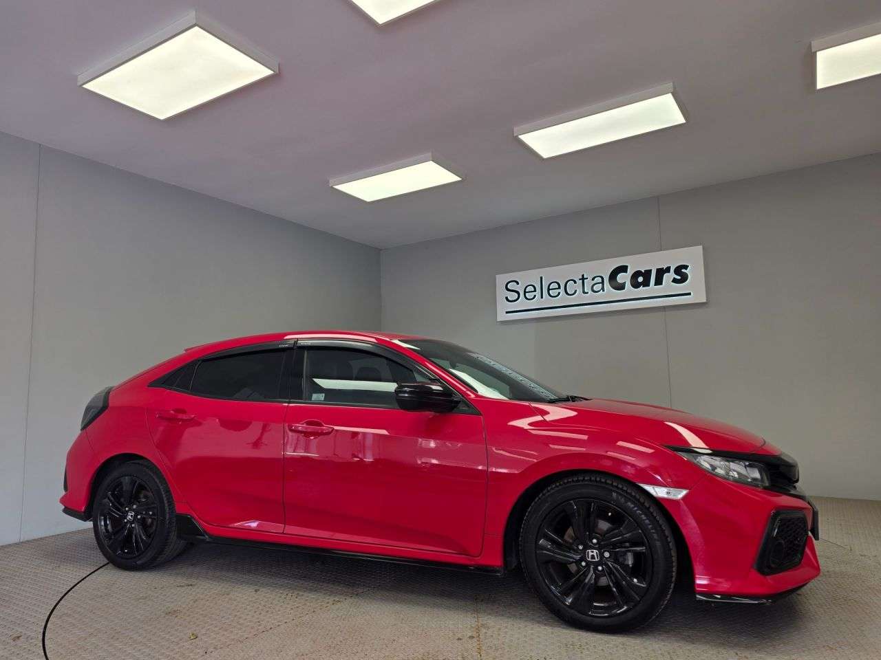 A 2018 HONDA CIVIC 1.0 VTEC Turbo Sport Line Hatchback 5dr Petrol Manual Euro 6 (s/s) (126 ps) A 2018 HONDA CIVIC 1.0 VTEC Turbo Sport Line Hatchback 5dr Petrol Manual Euro 6 (s/s) (126 ps)