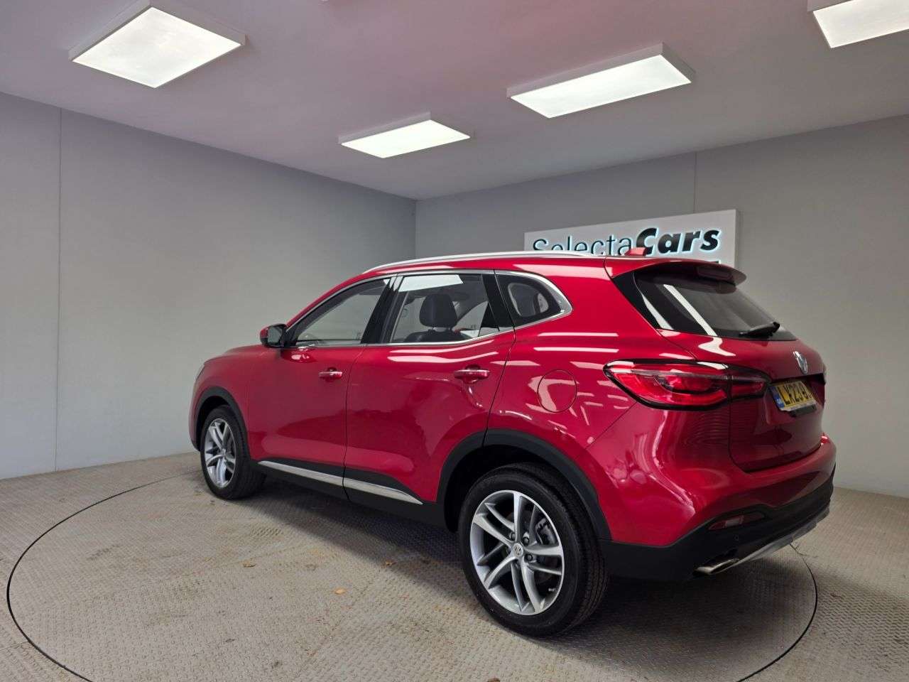 A 2023 MG MG HS 1.5 T-GDI Excite SUV 5dr Petrol DCT Euro 6 (s/s) (162 ps) A 2023 MG MG HS 1.5 T-GDI Excite SUV 5dr Petrol DCT Euro 6 (s/s) (162 ps)