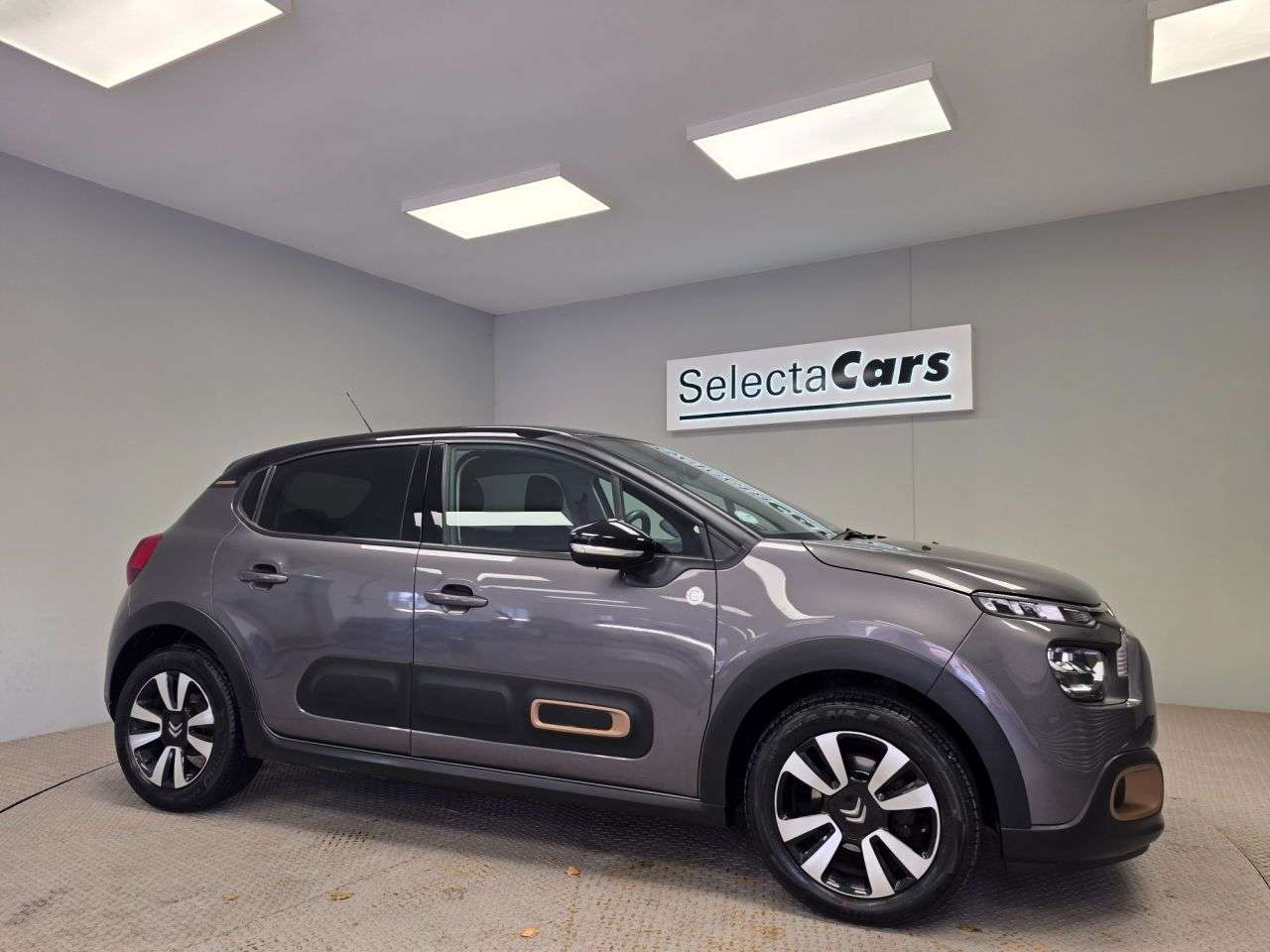 A 2023 CITROEN C3 1.2 PureTech C-Series Edition Hatchback 5dr Petrol EAT6 Euro 6 (s/s) (110 p A 2023 CITROEN C3 1.2 PureTech C-Series Edition Hatchback 5dr Petrol EAT6 Euro 6 (s/s) (110 p