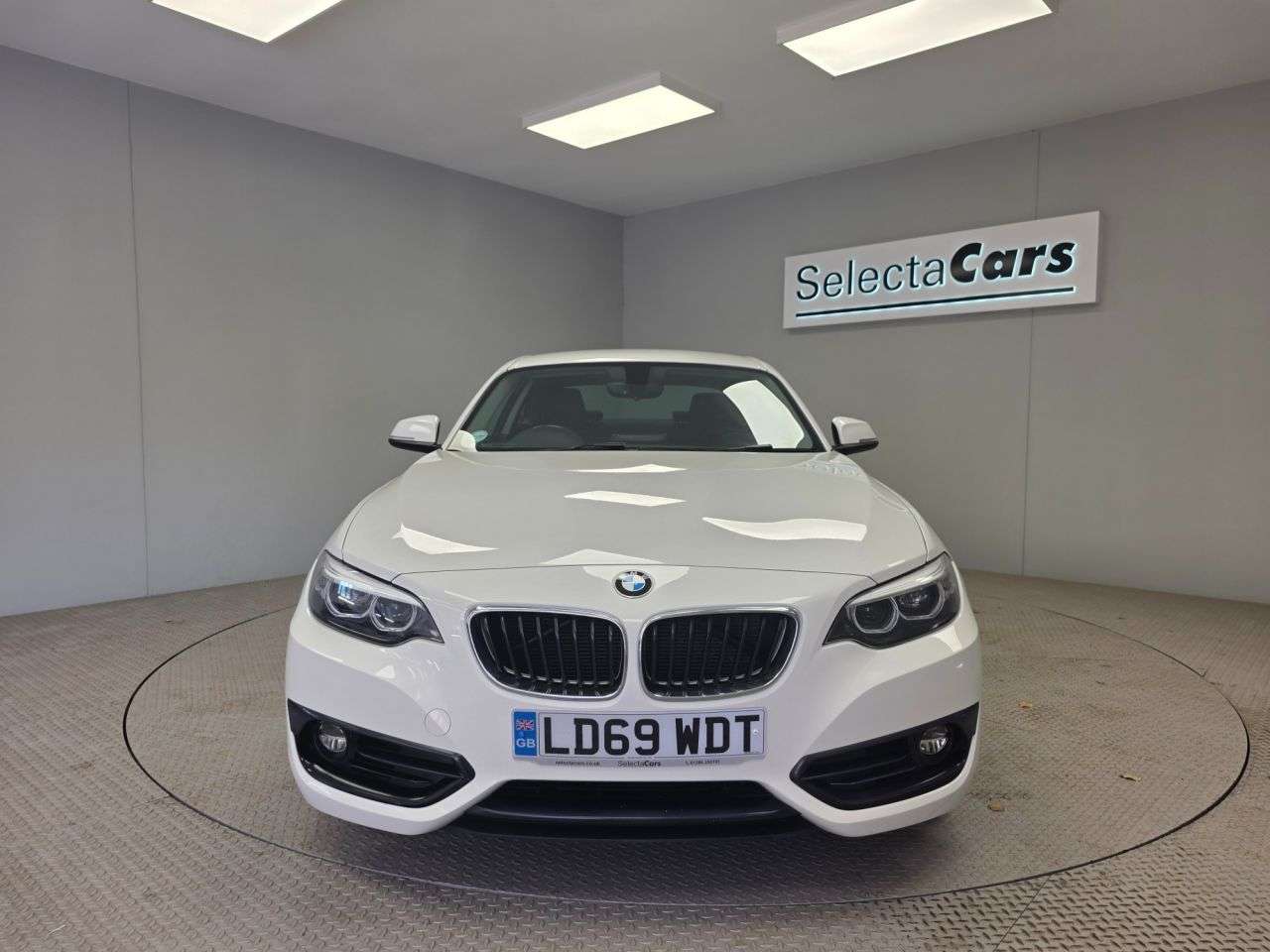 A 2019 BMW 2 SERIES 1.5 218i GPF Sport Coupe 2dr Petrol Auto Euro 6 (s/s) (136 ps) A 2019 BMW 2 SERIES 1.5 218i GPF Sport Coupe 2dr Petrol Auto Euro 6 (s/s) (136 ps)