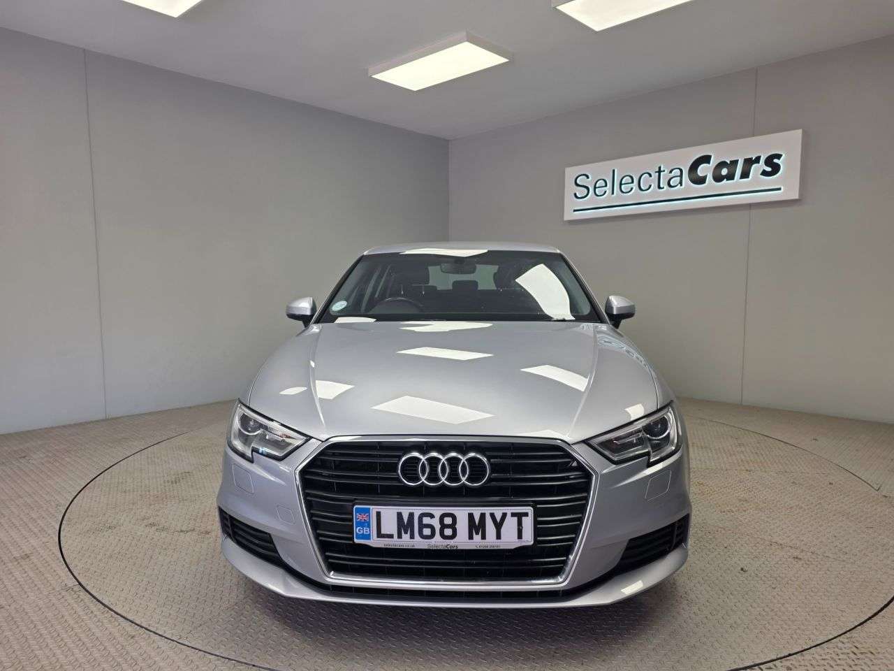 A 2018 AUDI A3 1.6 TDI 30 SE Technik Sportback 5dr Diesel Manual Euro 6 (s/s) (116 ps) A 2018 AUDI A3 1.6 TDI 30 SE Technik Sportback 5dr Diesel Manual Euro 6 (s/s) (116 ps)
