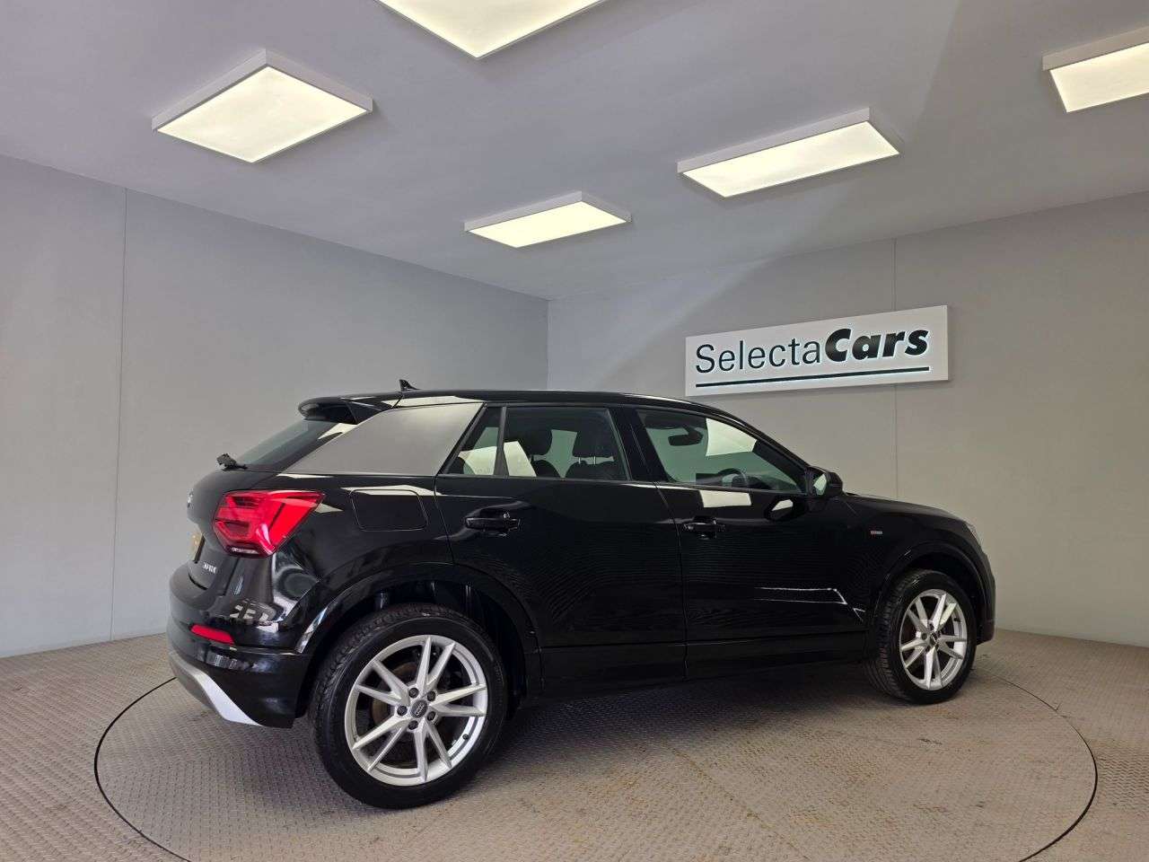 2020 AUDI Q2 2020 AUDI Q2