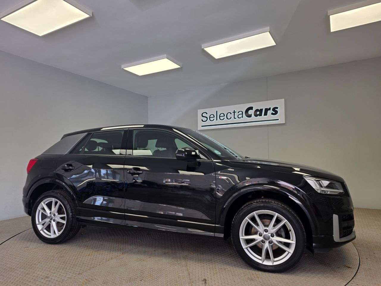A 2020 AUDI Q2 1.6 TDI 30 S line SUV 5dr Diesel Manual Euro 6 (s/s) (116 ps) A 2020 AUDI Q2 1.6 TDI 30 S line SUV 5dr Diesel Manual Euro 6 (s/s) (116 ps)