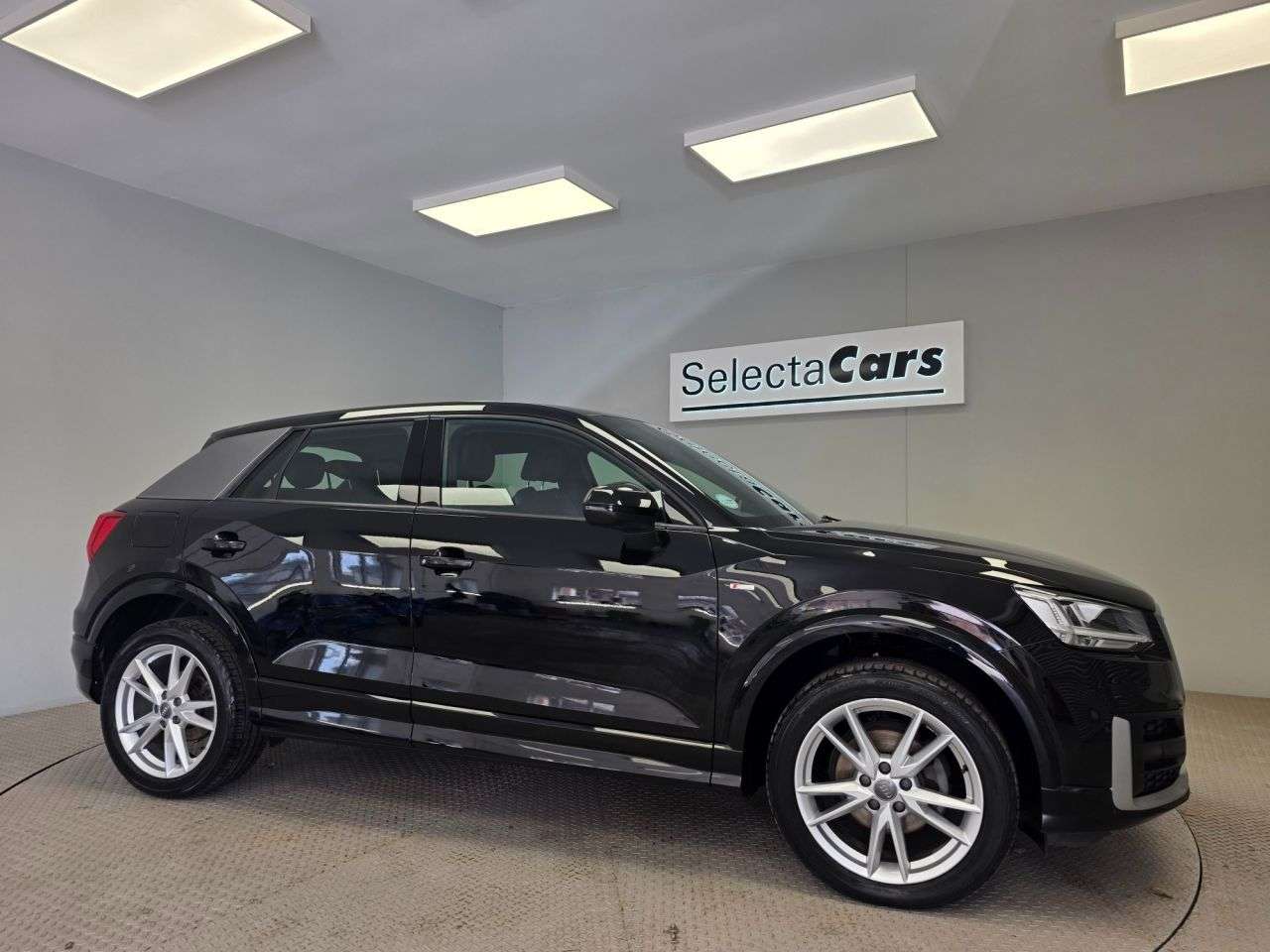 A 2020 AUDI Q2 1.6 TDI 30 S line SUV 5dr Diesel Manual Euro 6 (s/s) (116 ps) A 2020 AUDI Q2 1.6 TDI 30 S line SUV 5dr Diesel Manual Euro 6 (s/s) (116 ps)