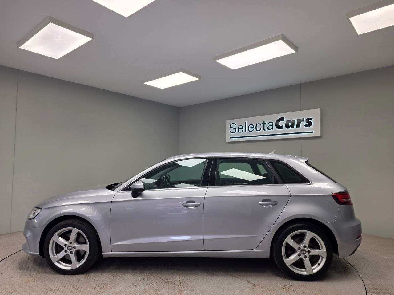2016 AUDI A3 2016 AUDI A3