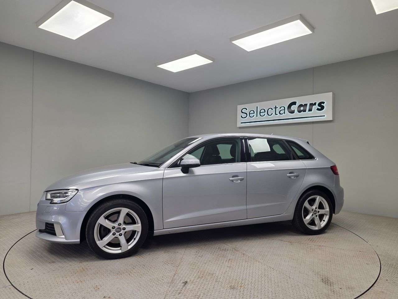 2016 AUDI A3 2016 AUDI A3
